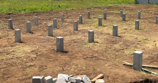 Фундамент на забивных жб сваях под ключ в Усть-Лабинске - фундамент из забивных железобетонных свай цена от 3115 руб/м2